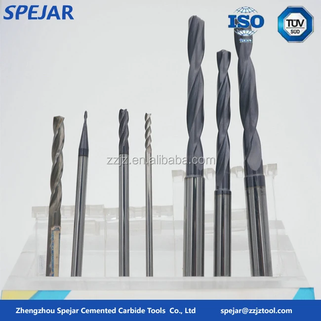 Diamond drill bits