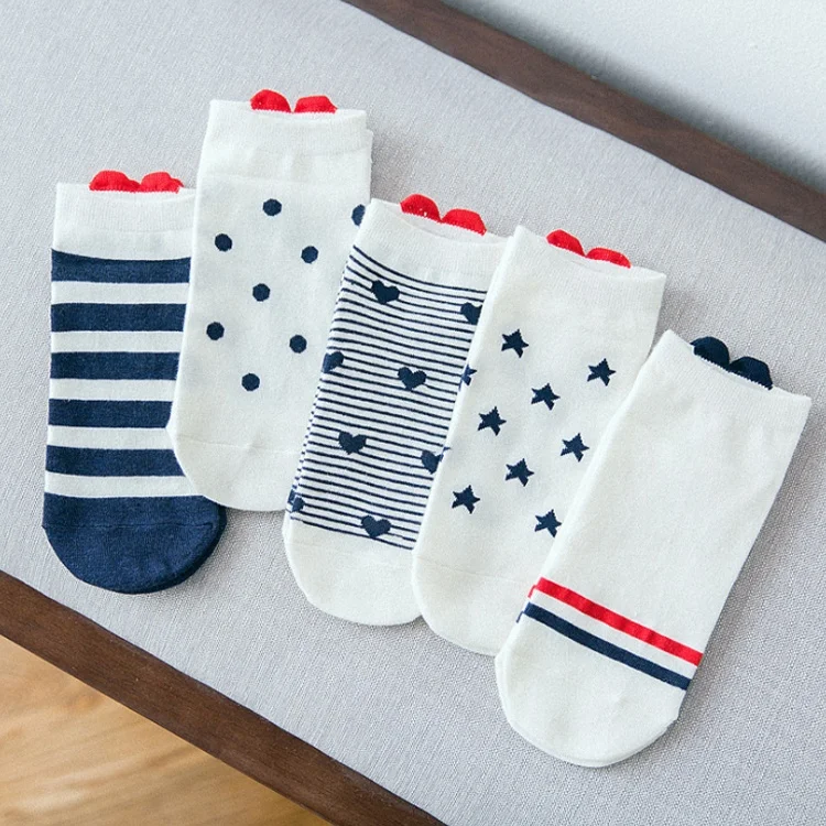 
Multi color mositure wicking Cartoon Pattern Girls Invisible Socks Custom Women Calcetines Ankle Socks 