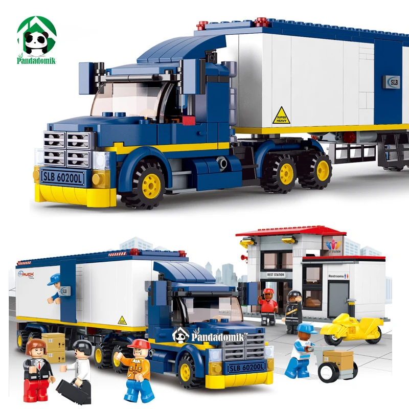 City Truck Station Building Blocks Set 537pcs with 7 Toy Figures Educational Bricks Toys Compatible with