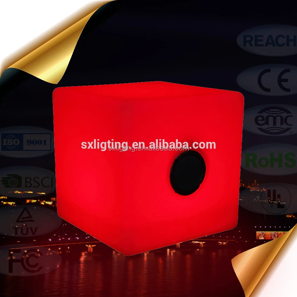 20*20*20cm Dual Speaker / LED Color Change Dual Speaker