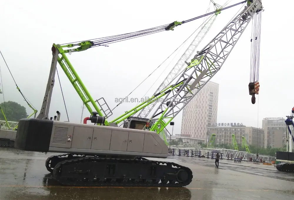 Высококачественный гидравлический гусеничный кран Zoomlion 130 тонн QUY130 по лучшей цене и гарантия один год