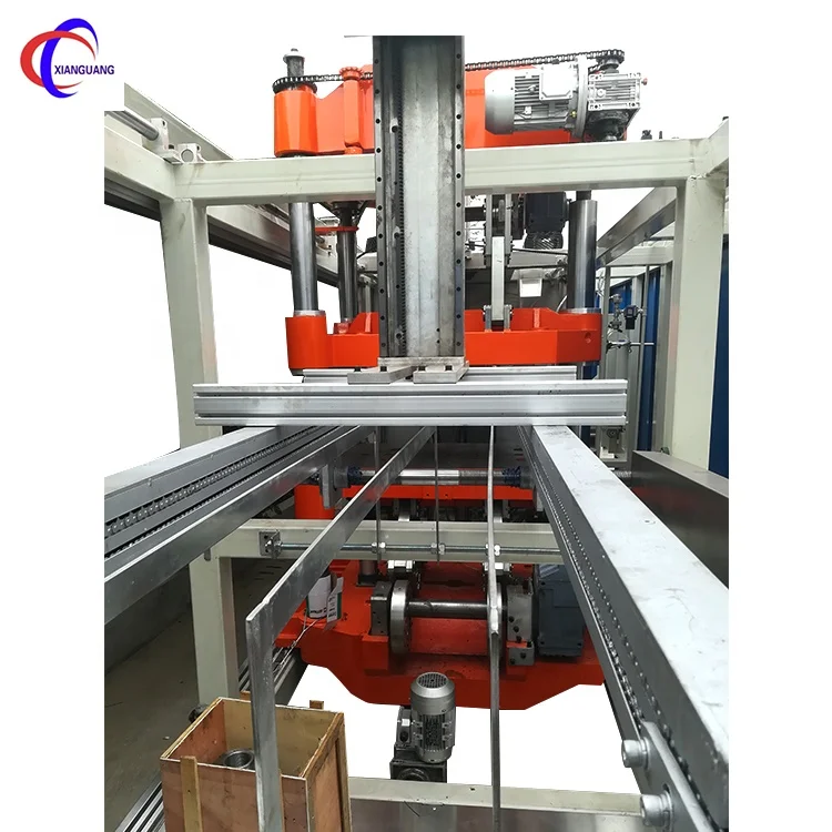 
High quality fully automatic plastic vacuum thermoforming machine from Shanghai 