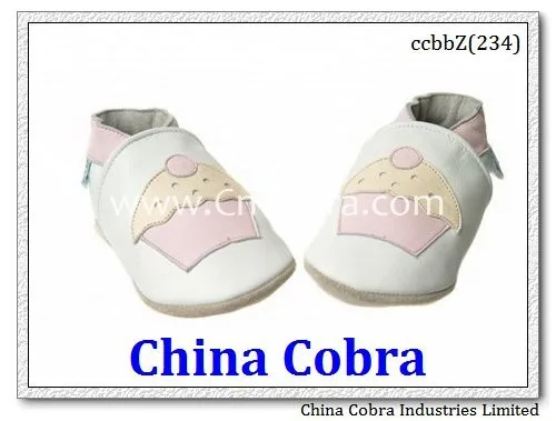 
CHINA COBRA high quality soft sole leather baby shoes baby moccasins 