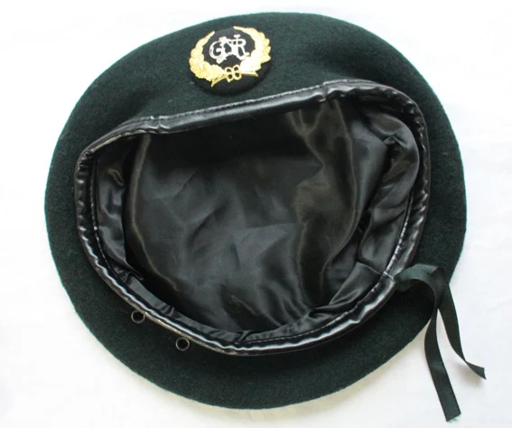 High quality metal badge military beret for sale