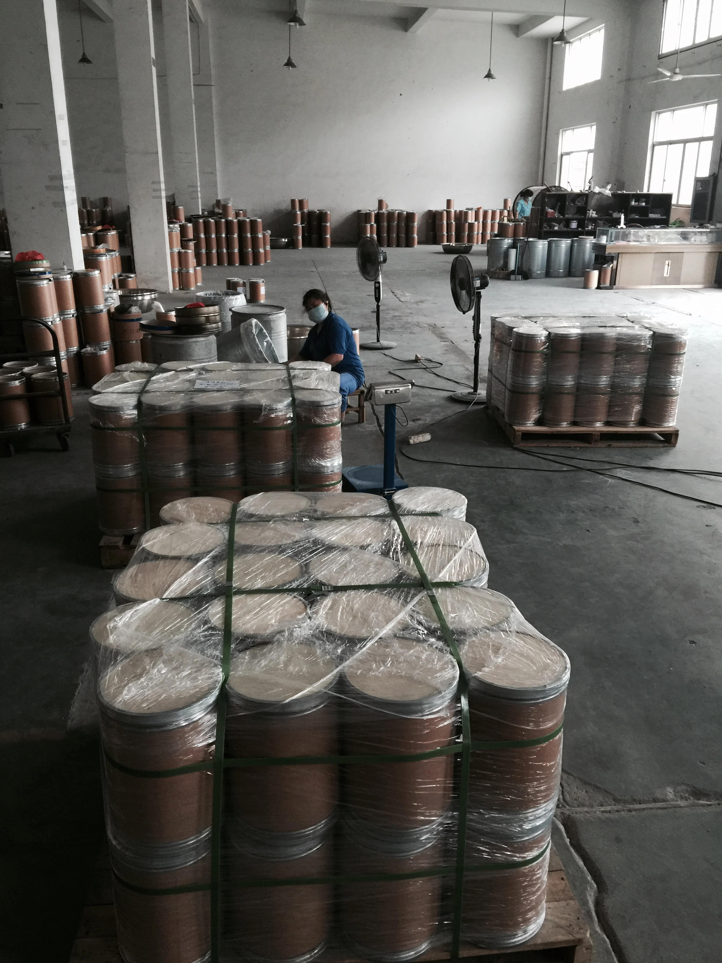 Silver Gray High Index Reflective Powder Glass Beads