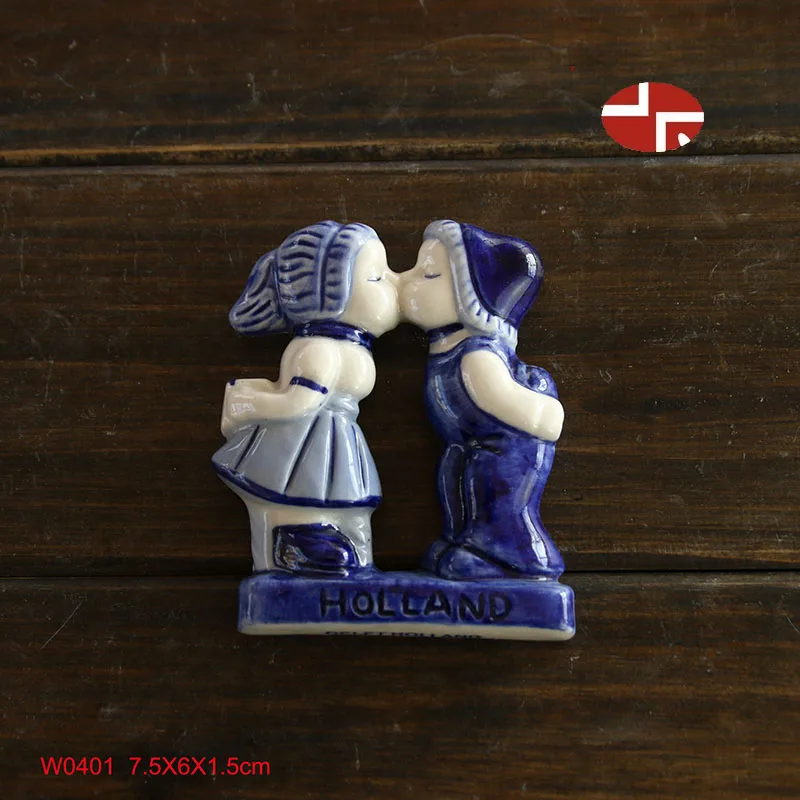 Delft Blue and white holland style kissing couple ceramic fridge refrigerator magnet