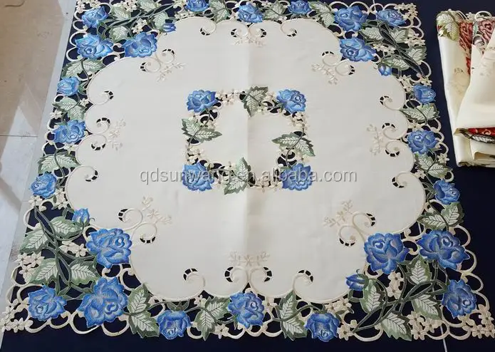 Скатерть с вышивкой ручной работы