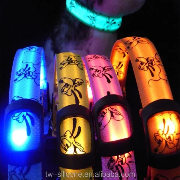 Flashing LED Neck Strap For Dog