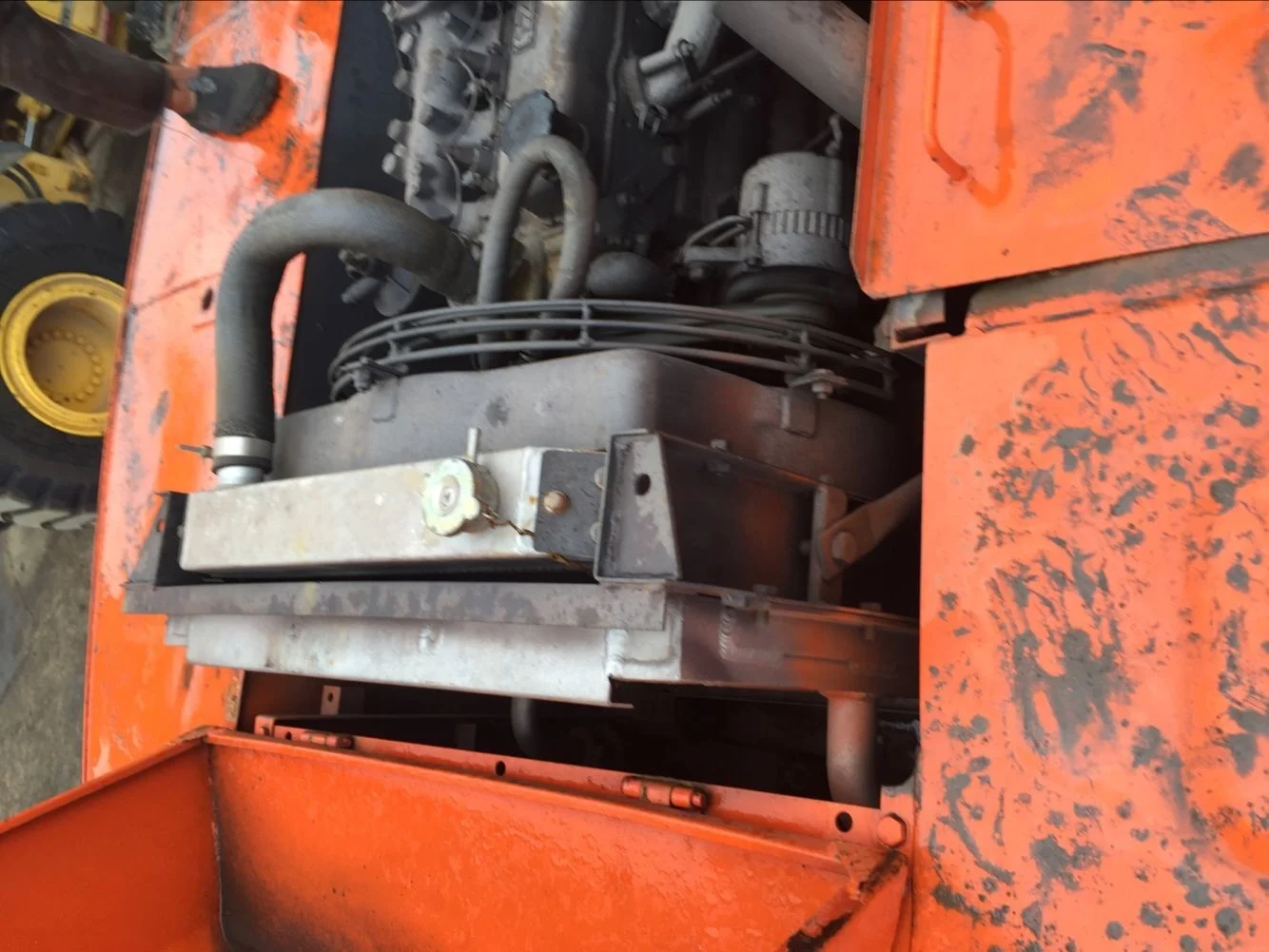 hitachi ex200 ex300 crawler backhoe excavator sale in shanghai