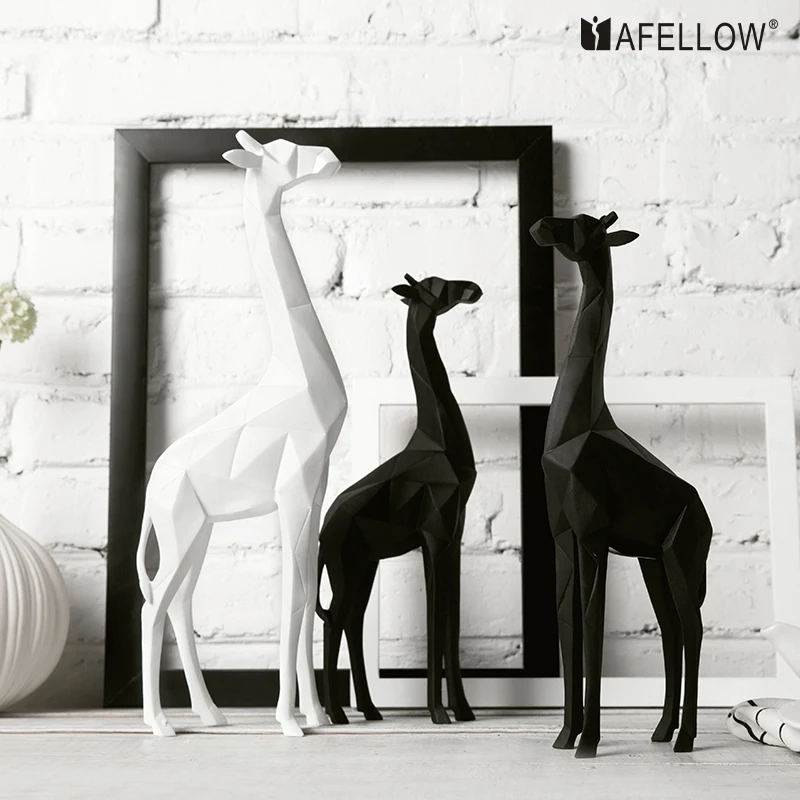 Cheap Home Decoration Pieces Cute Animal Statue Giraffe Sculpture Animal Decoration