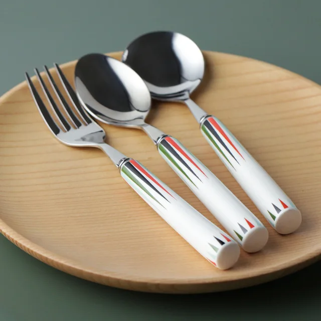 China Supplier Stainless Steel Dinnerware Set Porcelain Handle Cutlery Set