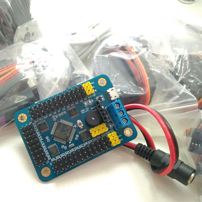 Хорошо спроектированный роботизированный мини-робот