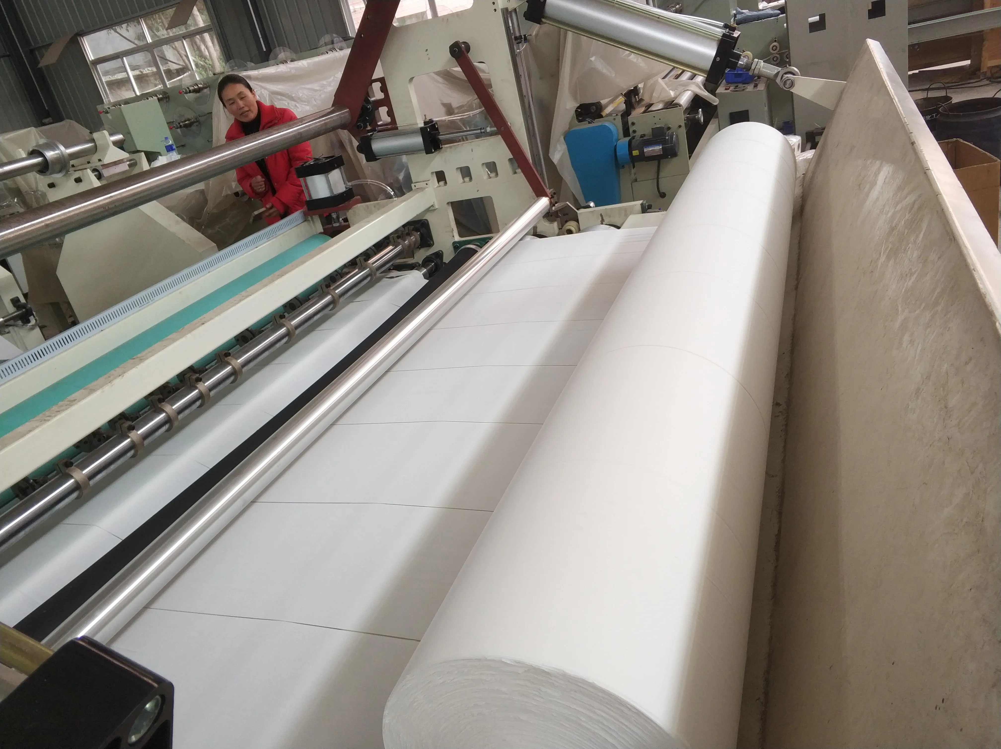 Automatic Cutting Jumbo Roll Base Paper Rewinding Slitting Equipment Machine