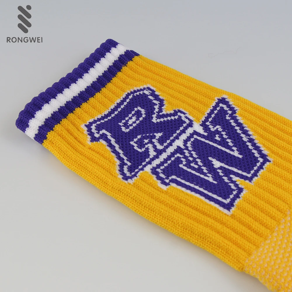 
Custom Free Design Breathable Basketball Team Towel Sports Socks 