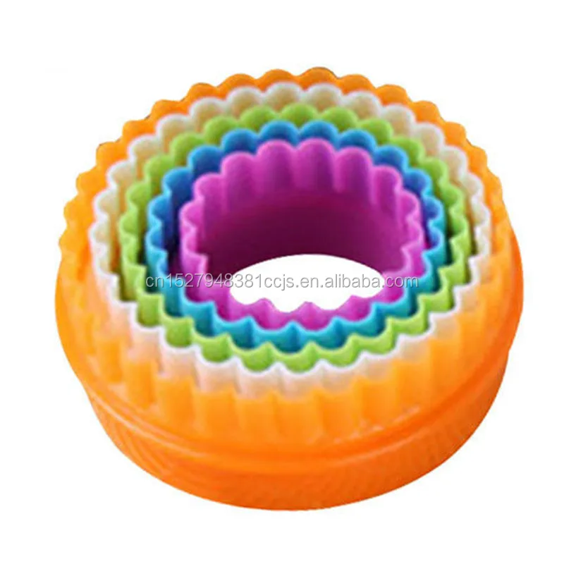 
Cookie Cutter Square Round Star Heart Flower iscuit Cutters Sandwich Cutters Mold with random color 