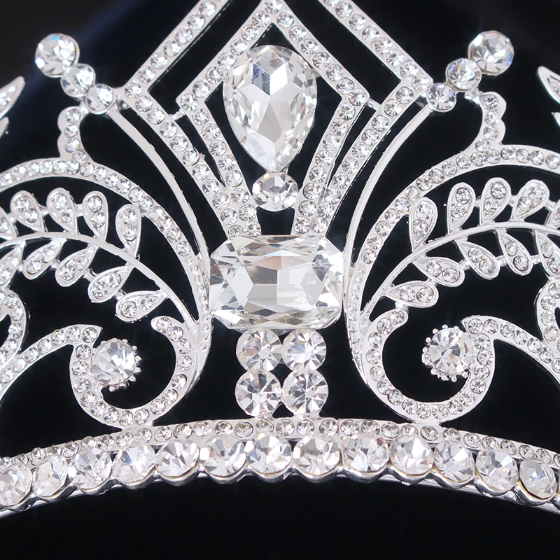 The new design company annual meeting decorates women sophistication crown