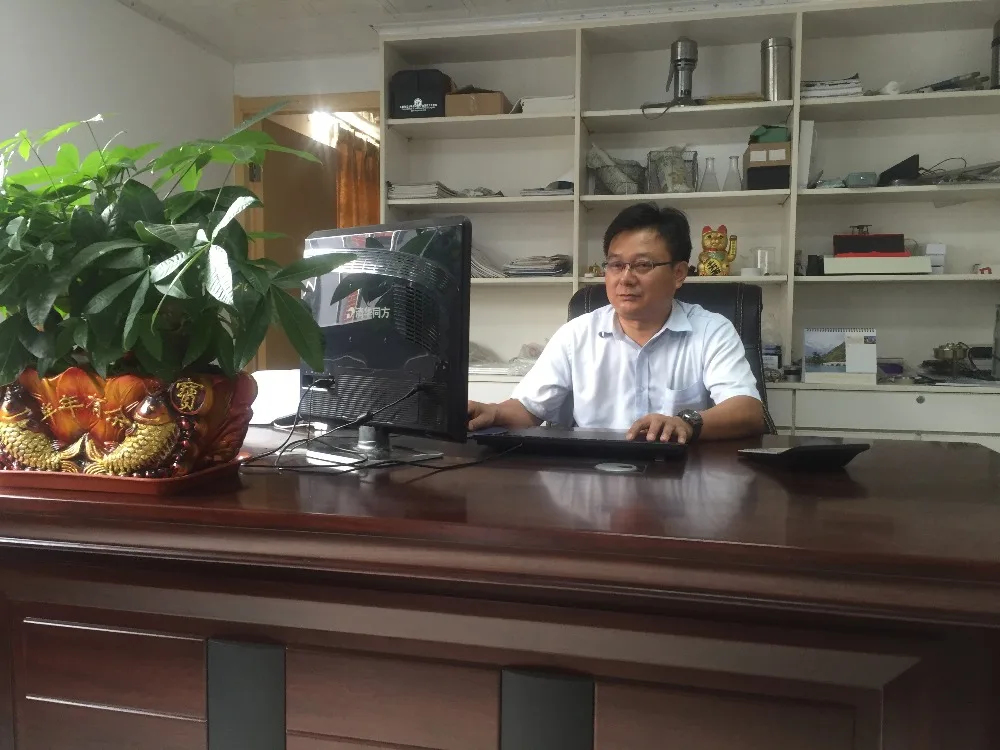 Steam heating equipment / steam boiler for the supply of wax melting equipment / wax melting machine HH-M