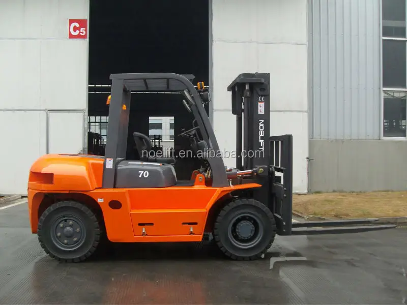 Emergency reverse switch 5 ton diesel forklift truck with optional paper roll clamp
