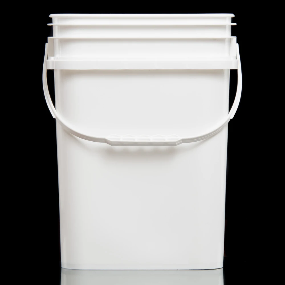 White Color 15 Liter PP Square Bucket With Lids