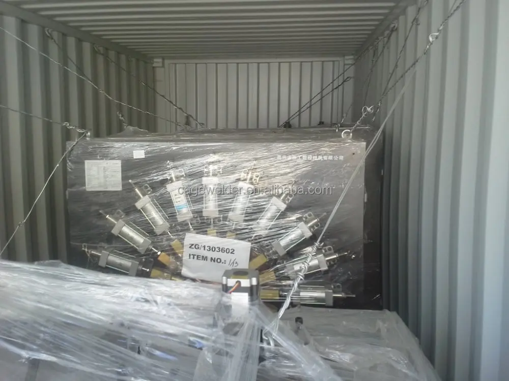 Automatic snap band riveting machine