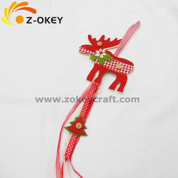 Heart and Reindeer Shape Felt Christmas Decoration with Buttons Decors and Ribbons