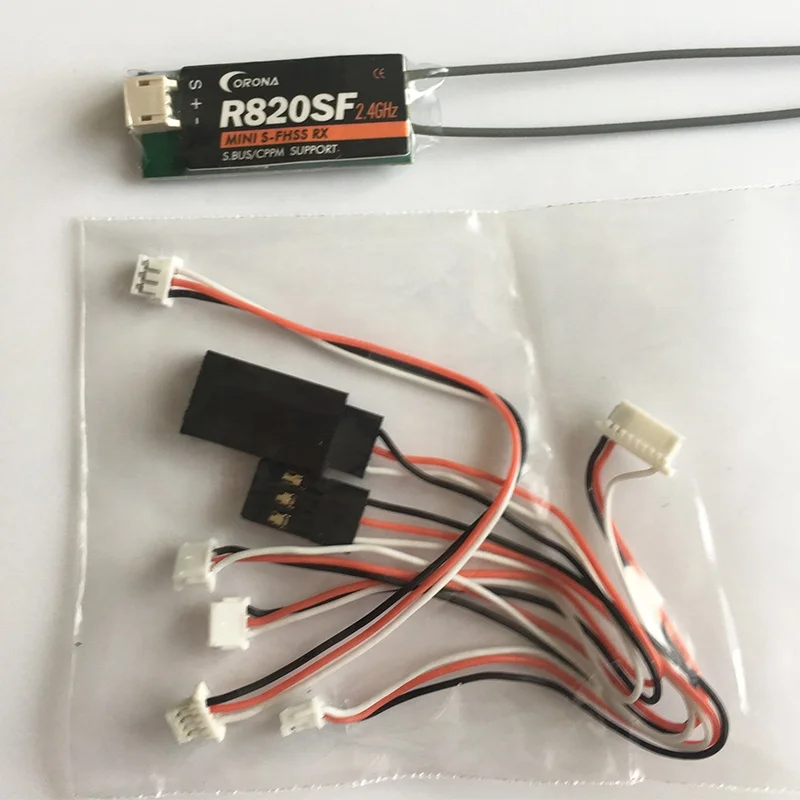 Передатчик и приемник Corona R820SF 2,4 ГГц mini futaba sfhss rc