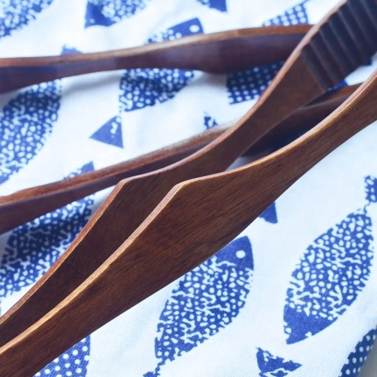 Natural wood color beech material kitchen cooking tool food serving tongs bread toaster wood tong