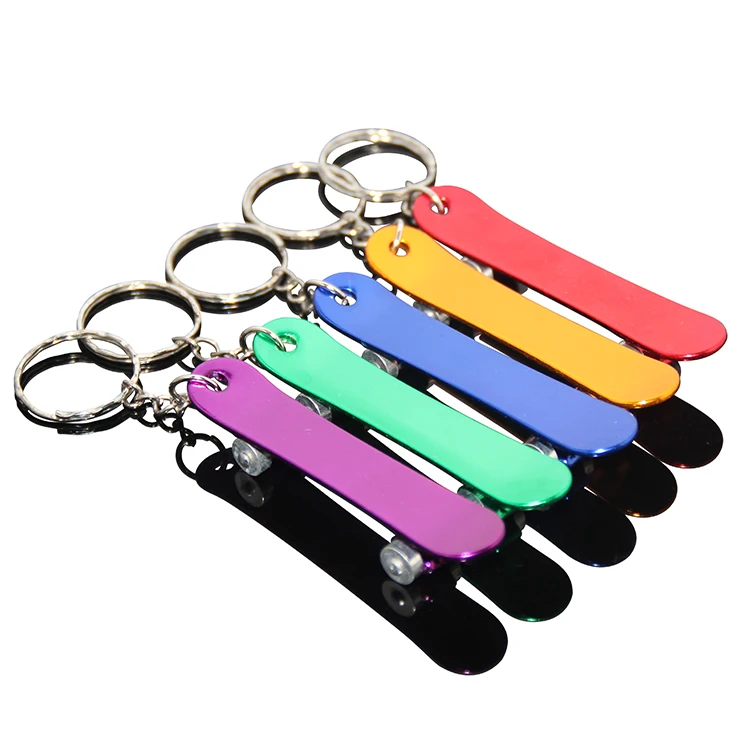 
Multifunction Outdoor EDC Opener Adorable Skateboard Beer Bar Tool Gifts Aluminum Metal Skateboard Opener Keychain 