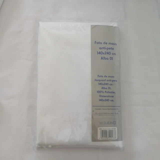 polyester table cloth tablecloth for wedding or kitchen table cover made in China