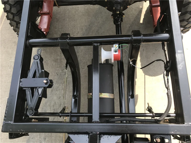 China factory 200cc moped motorized van cargo gasoline  delivery tricycle