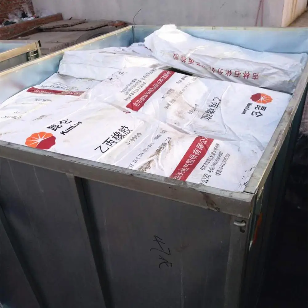 J0050 viscosity index improver for recycled base oil