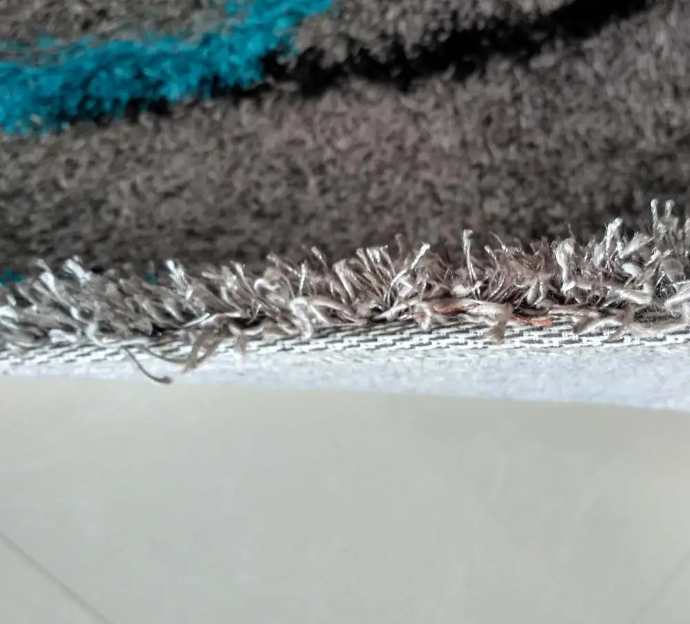 Tianjin Factory Wholesale Curved Pile Polyester Silky Shaggy Center Rug