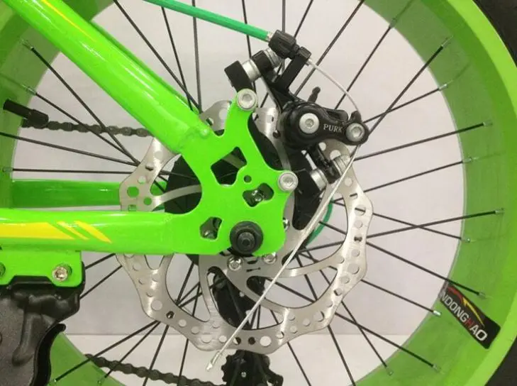 Private Label OEM Fat Tyre Bicycle / Snow Sand 4.0 Tire Bike