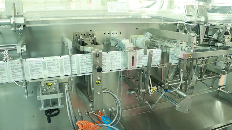 
Automatic plastic bag sauce filling and packaging machine 