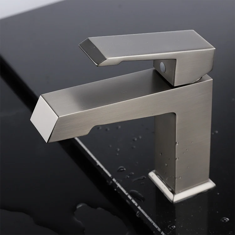 
China Factory Luxury Bathroom Basin Lavatory Faucet Taps In Pakistan 