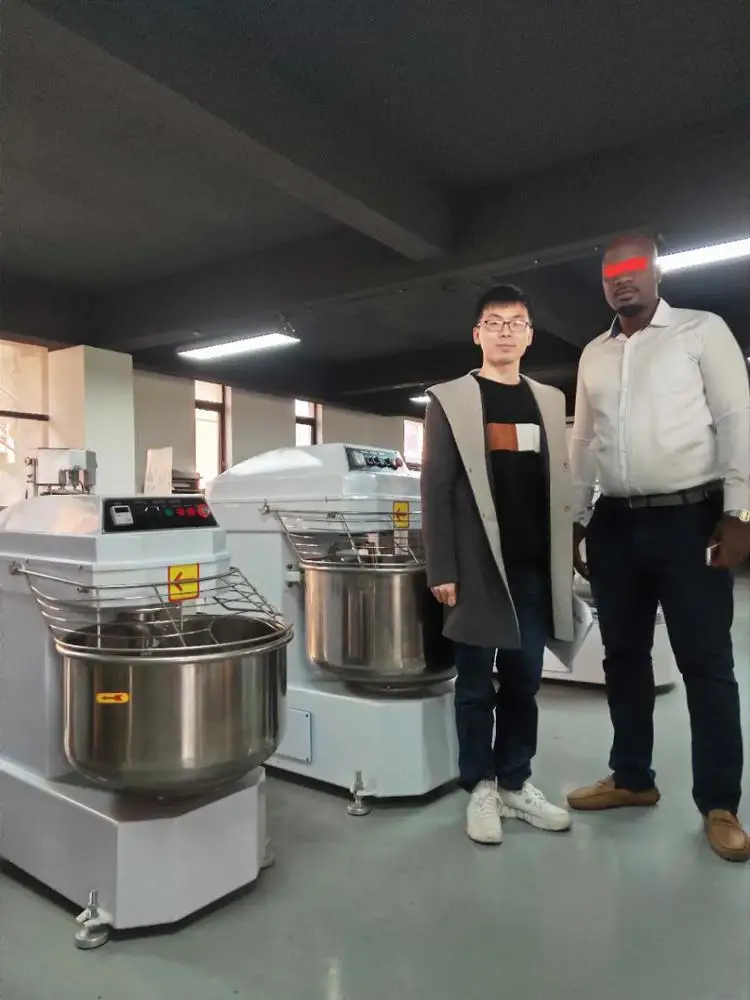 Industrial bread making machines/french bakery equipment/gas convection ovens