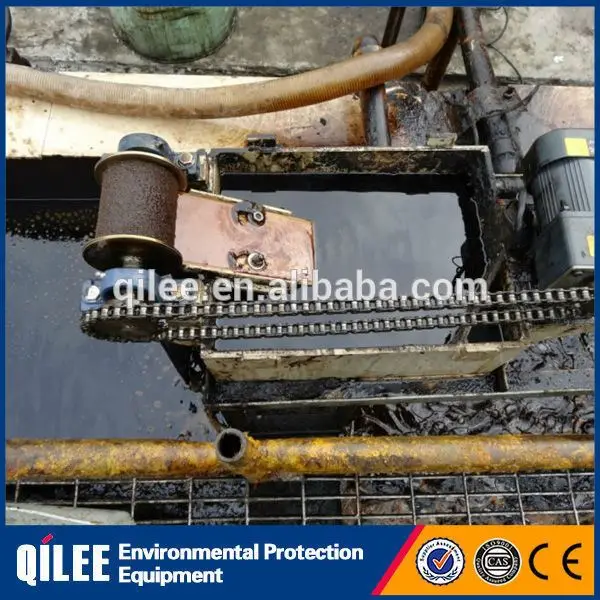 Belt oil skimmer for oily water separating