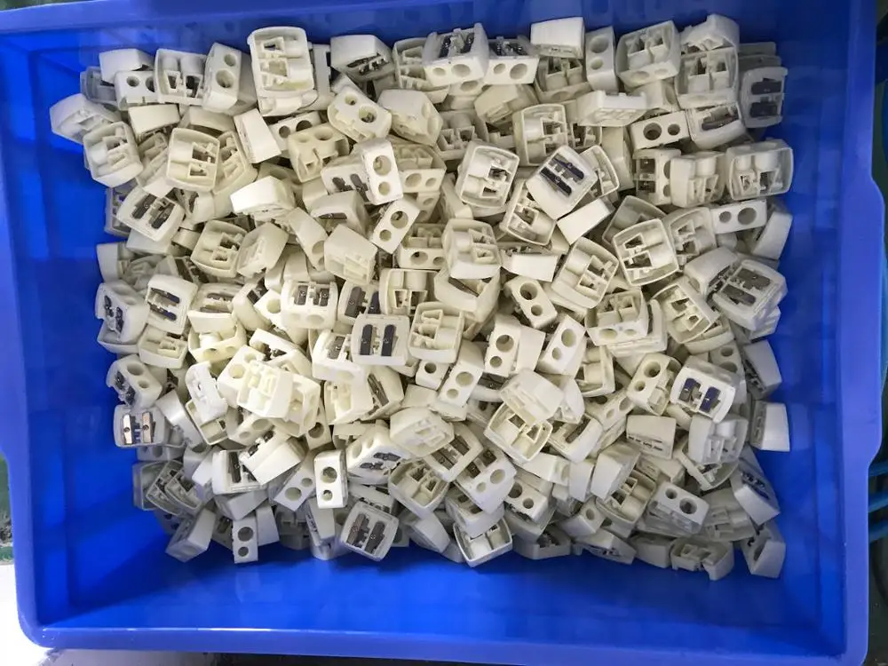 automatic shaped pencil sharpener assembly making machine