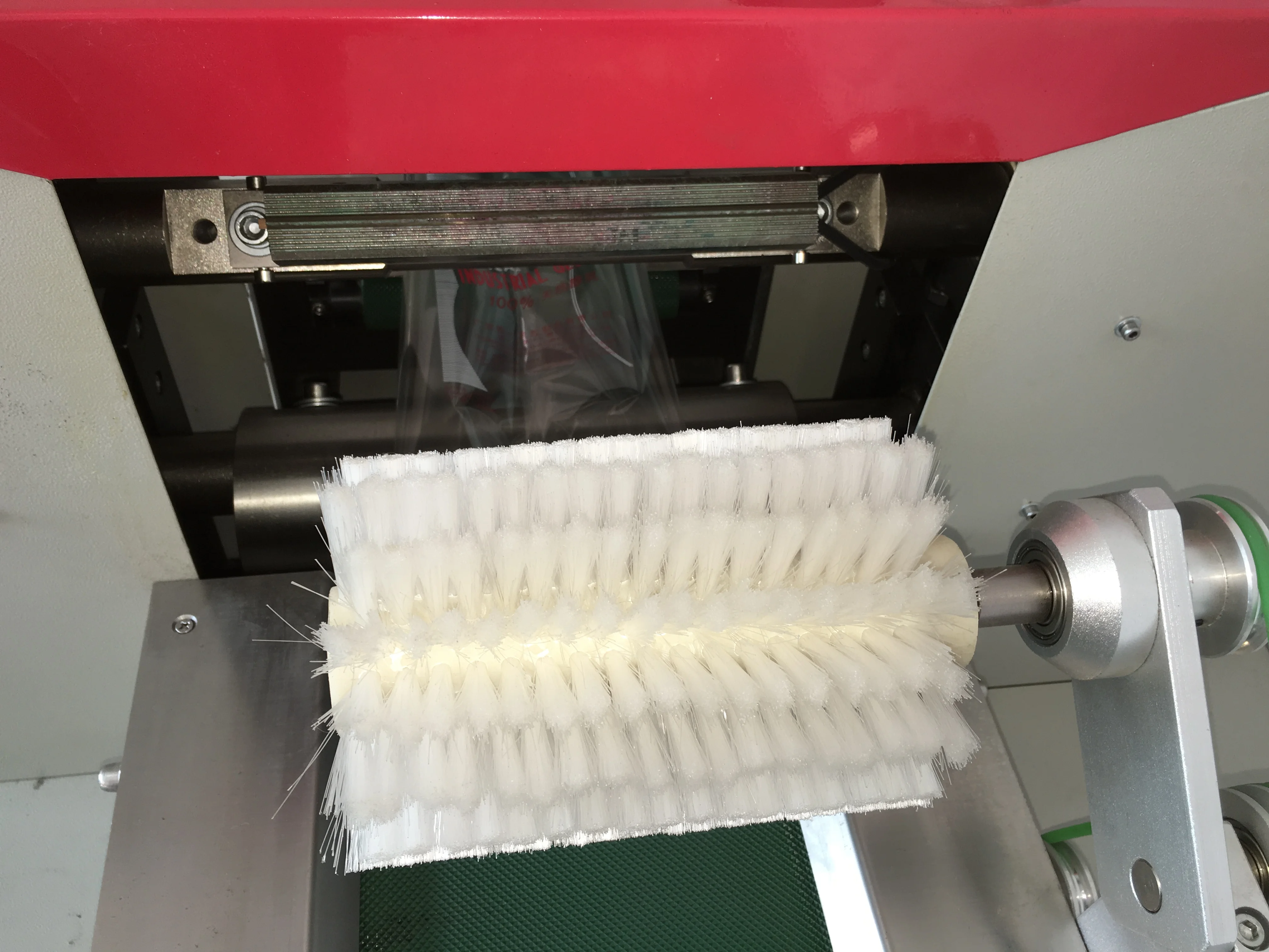 Fruit/ cherry tomato, strawberry, orange with tray packing machine