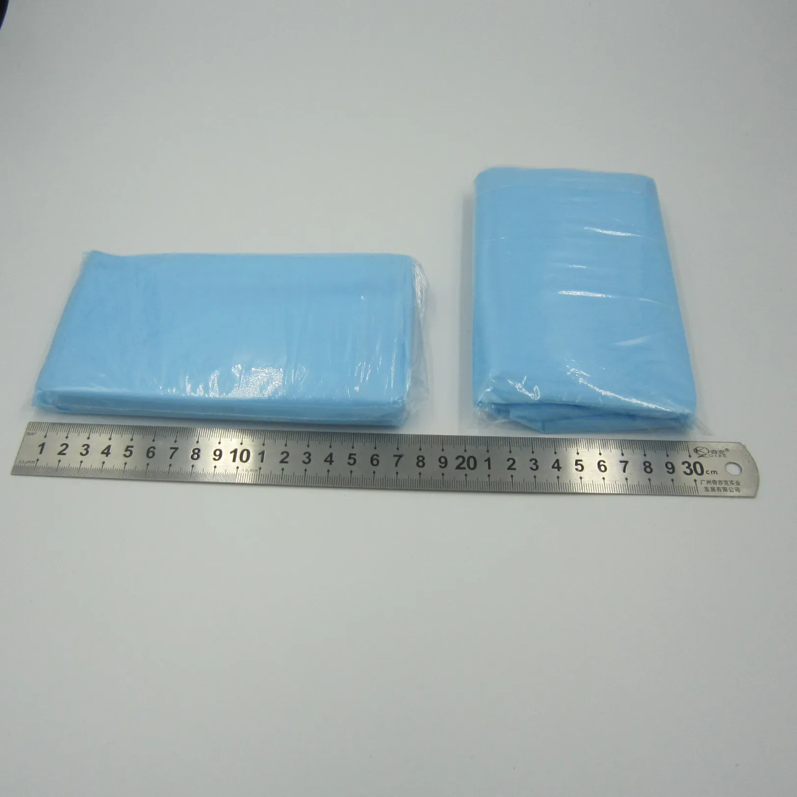 
Disposable Surgical CPE Gown With Thumb Loop gown with thumb up Blue Cpe Gown/disposable 