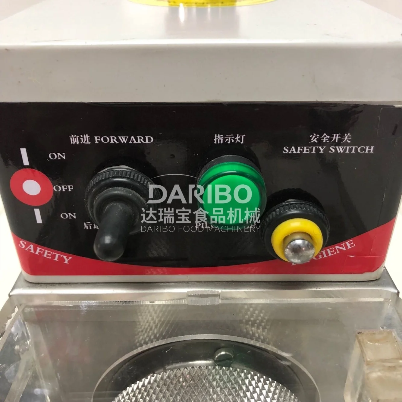 Newest Professional Sugar Cane Juicer/Factory Made Commercial Electric Sugarcane Juice Machine