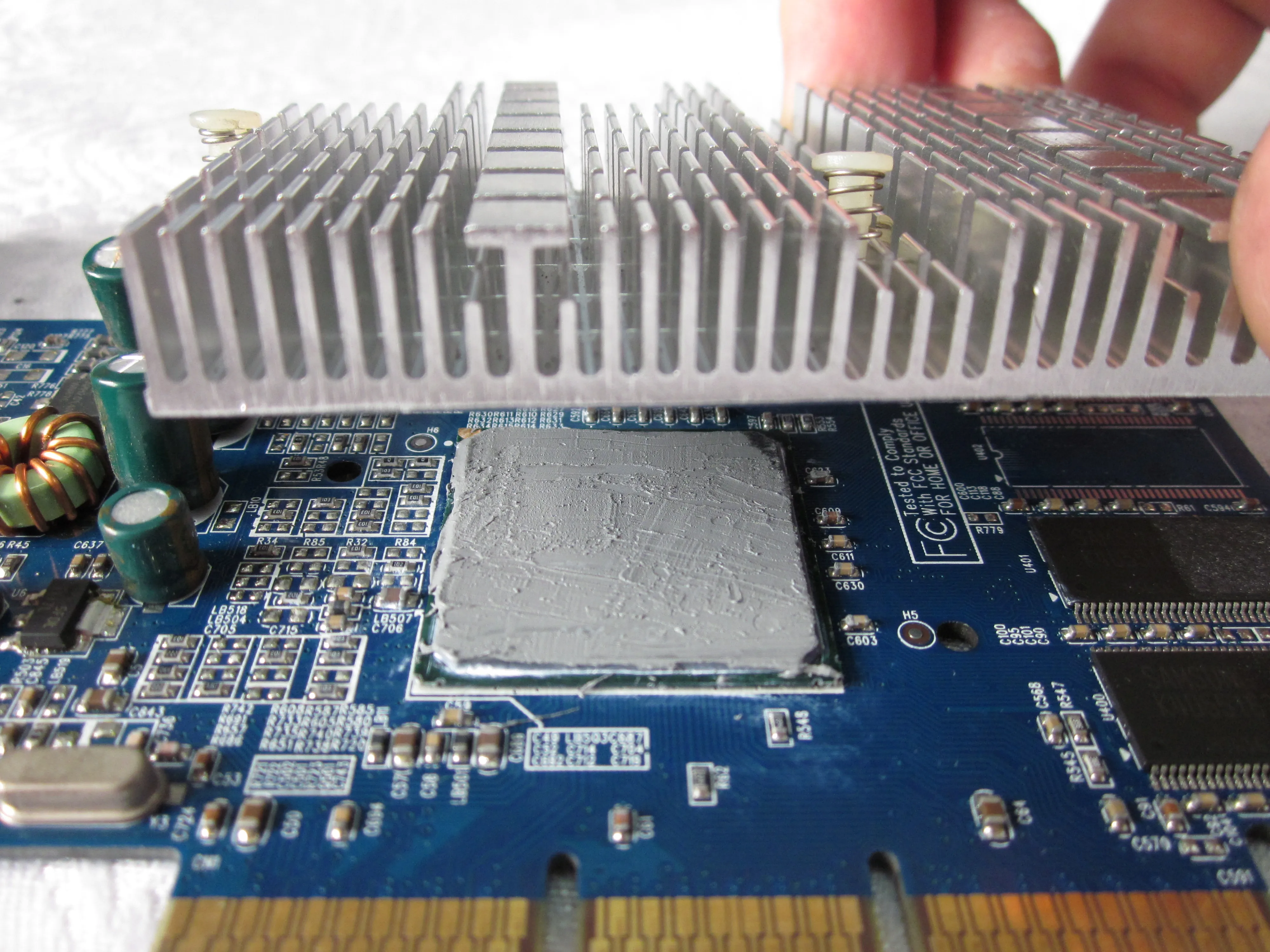 Manufacturer Clearance Price1.2W/mk PBC Heat Sink Cooling Thermal Conductive Silicone paste China Factory