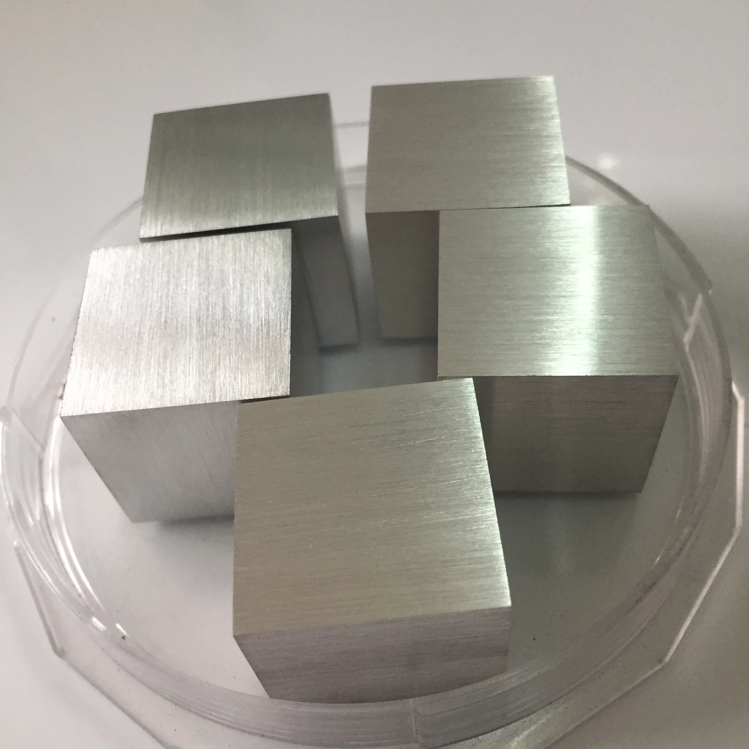 High purity  99.95 % Mg magnesium ingot  /granules   Accept customization