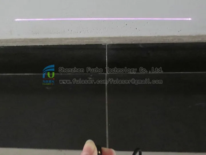 FU850AL5-GD16 840-860nm 850nm <1mW adjustable Infrared line - laser 3VDC with adjustable focus