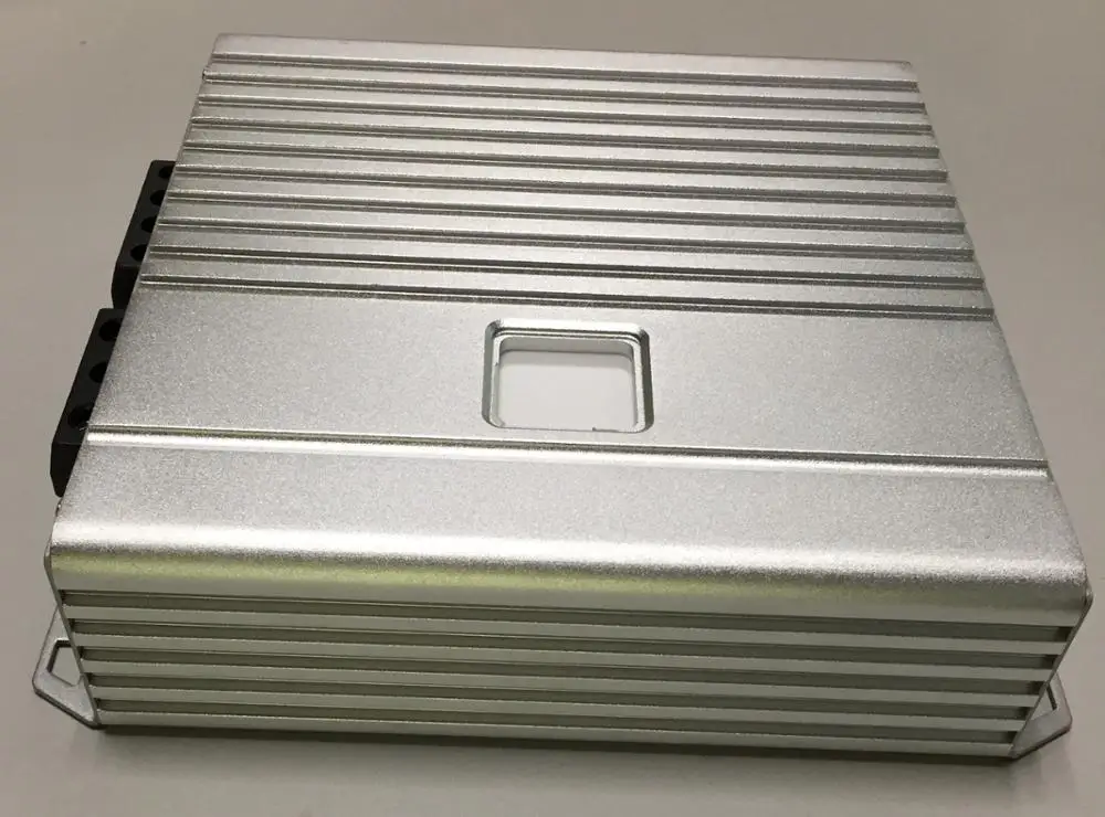 Amplifier car silver 1X600W mini