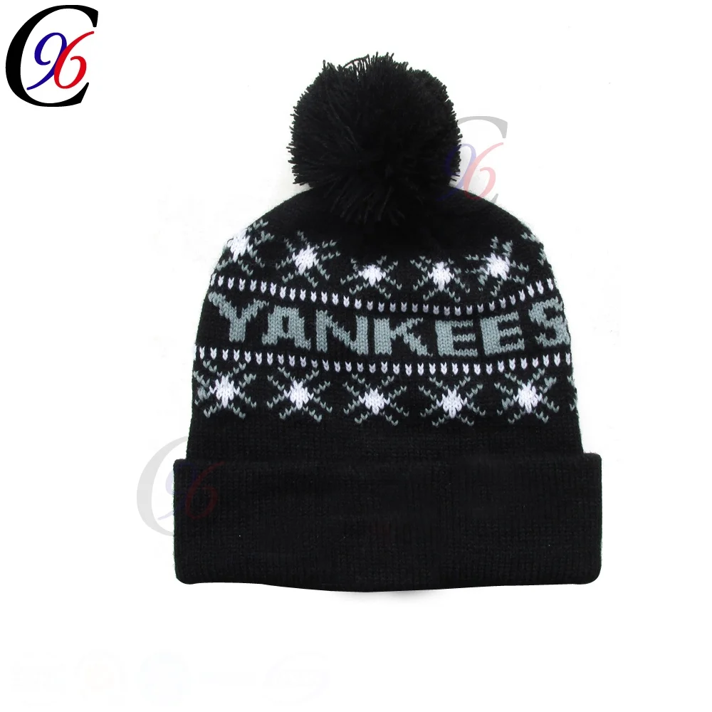 new style hot selling pattern cheap winter hat outside sports warm football soccer knitted toque