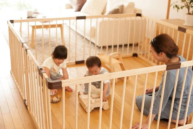 Free shipping Brand Baby Game Fence Crawl Guardrail Safe Hurdles Children Real Wood solid wood baby playpen game guard panel