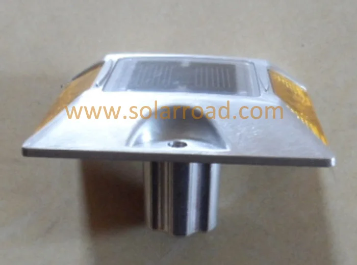 
Reflective Road Marker with Stem Solar Aluminum Cat Eyes Road Stud 
