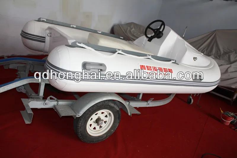 Надувная лодка в рубчик