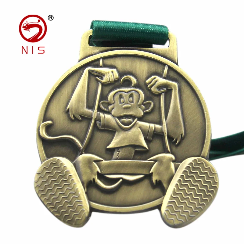 Объемная памятная медаль из античной меди на